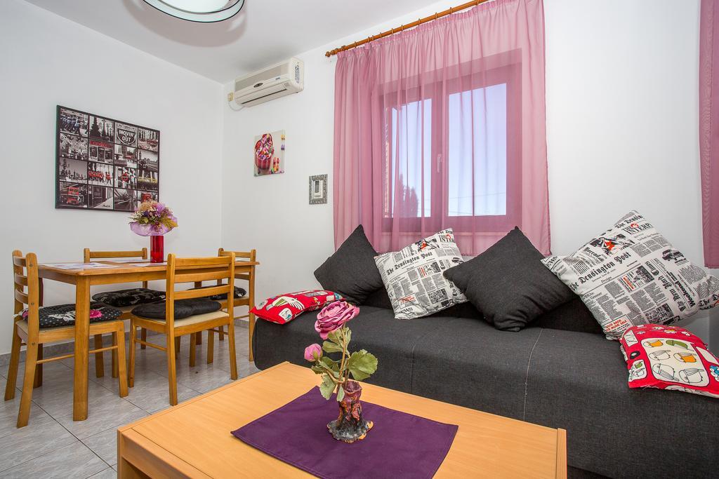 Apartment Olivista Croatia Njivice